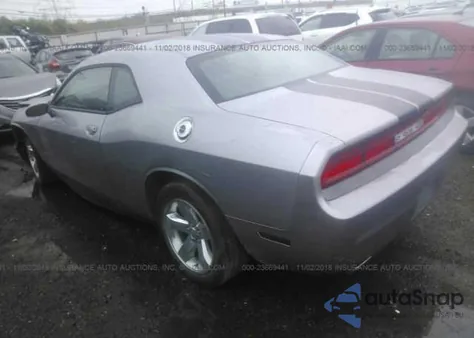 2014 Dodge Challenger Sxt z USA, uszkodzony, nr VIN 2C3CDYAG6EH149645